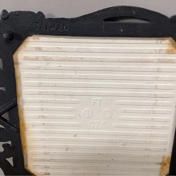 Vintage - Cast Iron and Ceramic Crafted Tile, Golf Themed, Trivet - Great Shape - Picture 6 of 10